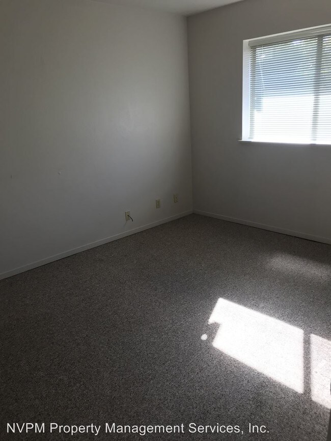 Foto del edificio - 1274 E 1st Ave