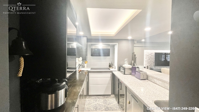 Building Photo - 100 Coastline Dr