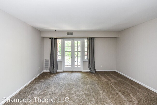 Building Photo - 5911F Prince James Dr
