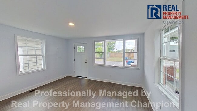 Building Photo - Recently Updated 2 BD/1 BA Home in the Heart of Wilmington