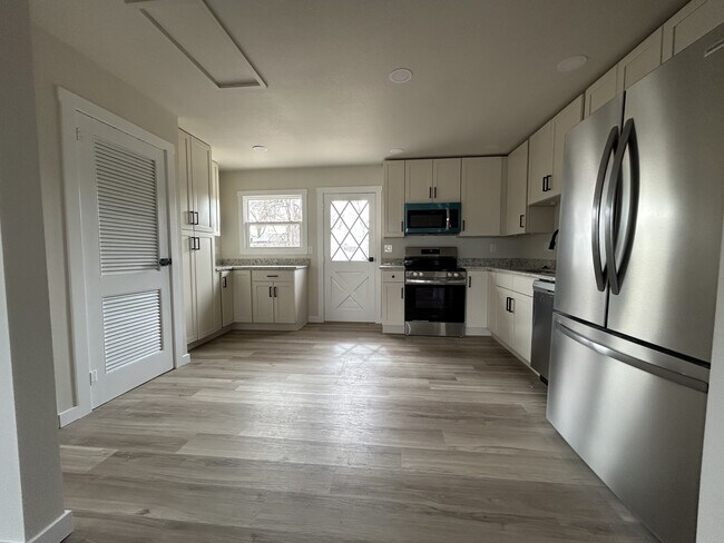 Foto del edificio - 1305 Rockwood Ave