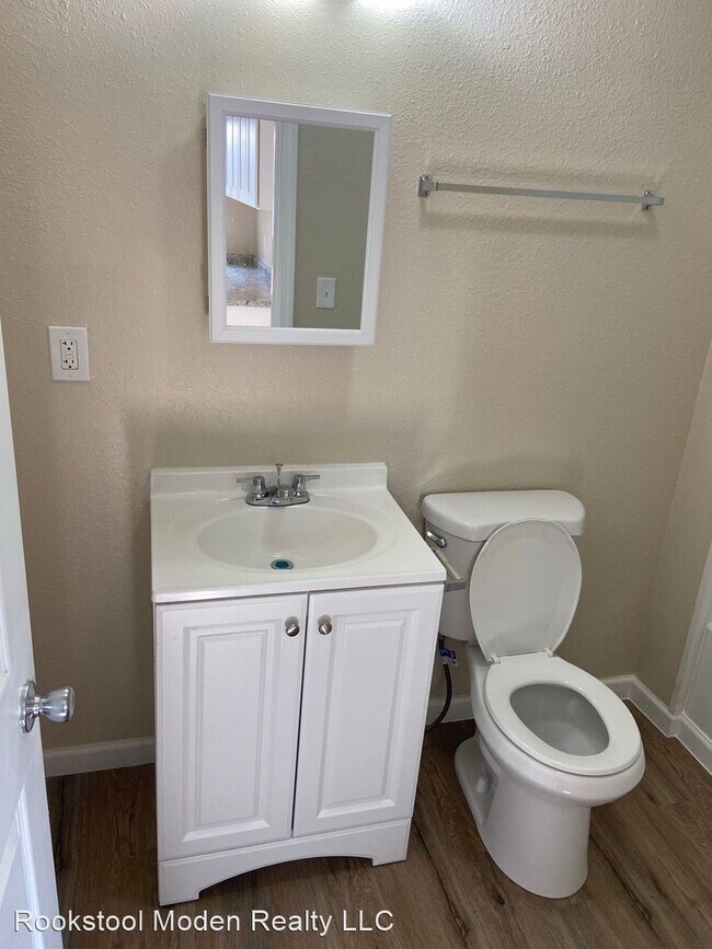 Foto del edificio - 1 br, 1 bath House - 318 E Front St