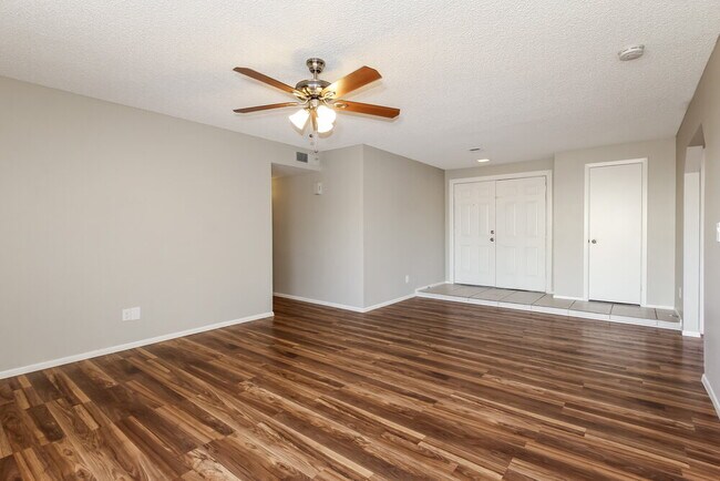 Foto del edificio - 7102 W Palo Verde Ave