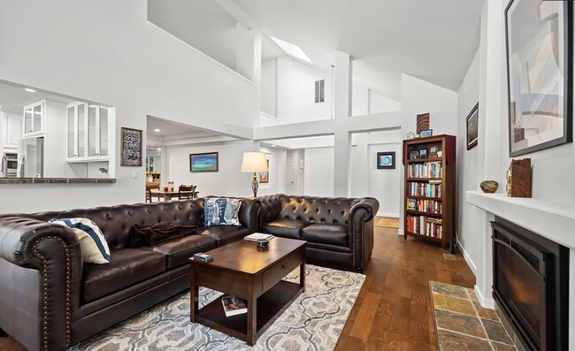 Foto del edificio - 9032 Gleneagle Dr