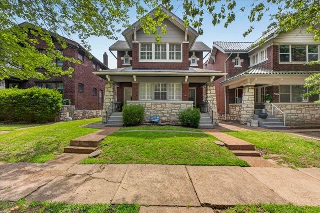 Foto del edificio - 5252 Bancroft Ave