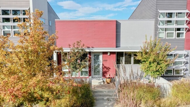 Building Photo - 2809 W 52nd Ave