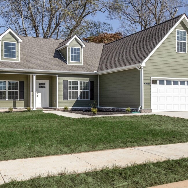 Building Photo - Tricon Spring Hill