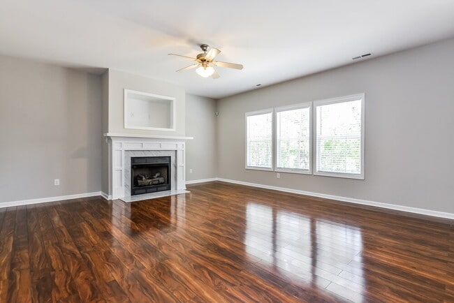 Building Photo - 1233 Braemar Highland Dr