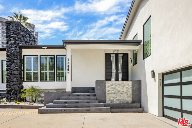 Building Photo - 10452 Le Conte Ave