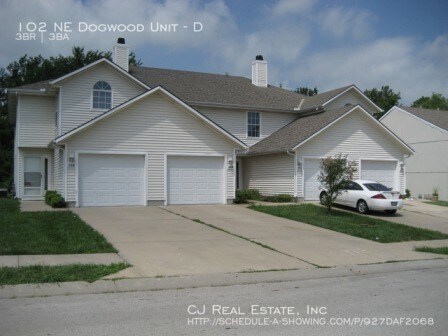 Primary Photo - 102 NE Dogwood