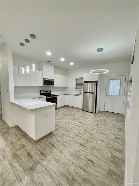 Building Photo - 1802 Angelina Dr