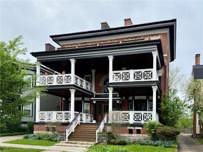 Building Photo - 246 Bryant St