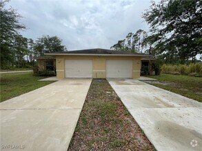 Building Photo - 1090 Jaguar Blvd