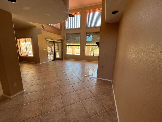 Foto del edificio - Beautiful 3 bedroom home on 1 acre