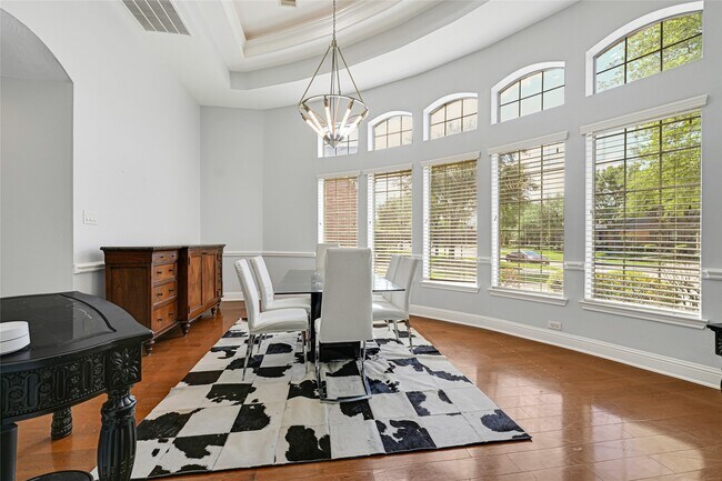 Foto del edificio - 28214 Churchill Ct