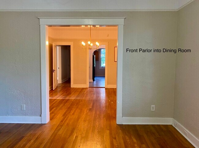 Building Photo - 4919 S Tonti St