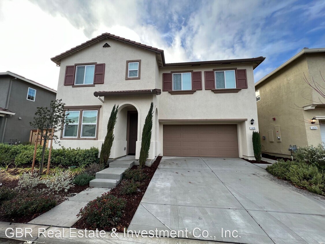 Primary Photo - 4 br, 3 bath House - 1436 Lincolnshire Circle