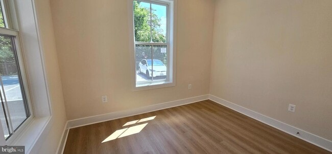 Building Photo - 1 Chapel Alley