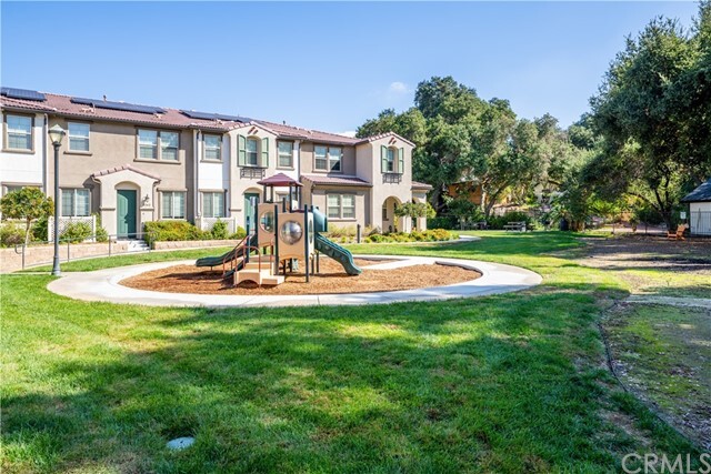 Foto principal - 3206 Willow Creek Rd
