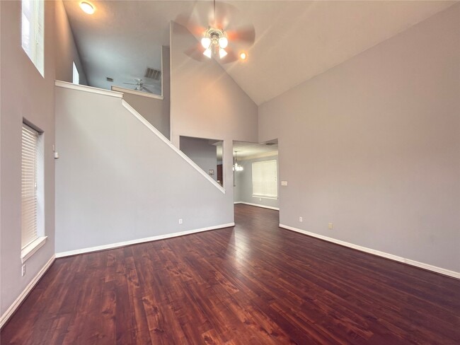 Building Photo - 10906 Panther Ct