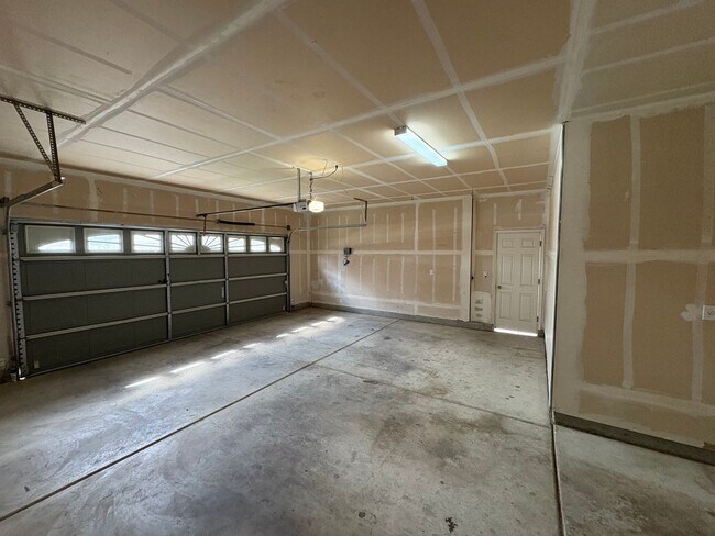 Foto del edificio - Beautiful Home in the Shannon Ranch area A...