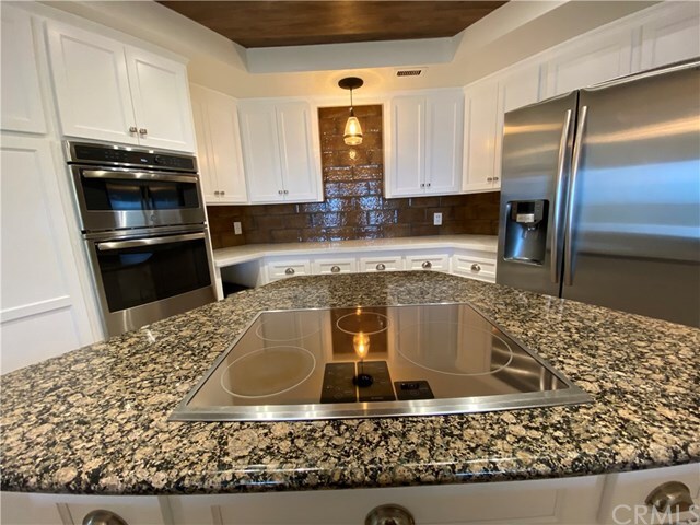 Building Photo - 2400 Skyline Dr