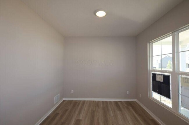 Foto del edificio - 1717 Longhill Dr