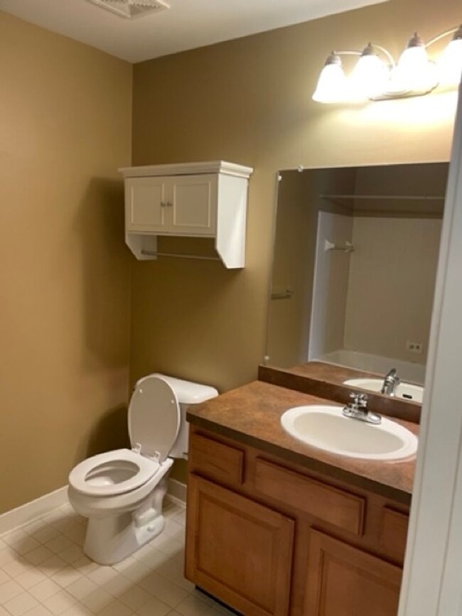 Building Photo - 2 BED 2 BATH NORTHVILLE CONDO WITH POOL AN...