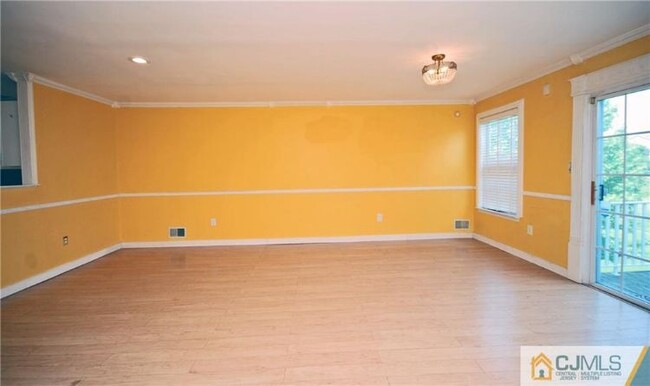 Building Photo - 2007 Ridgeview Ct