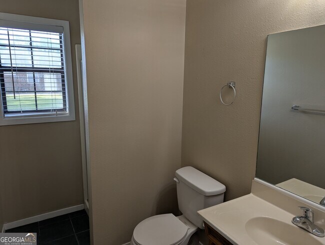 Foto del edificio - 502 Greenbay Ave