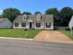 Building Photo - 2811 Sutherland Dr