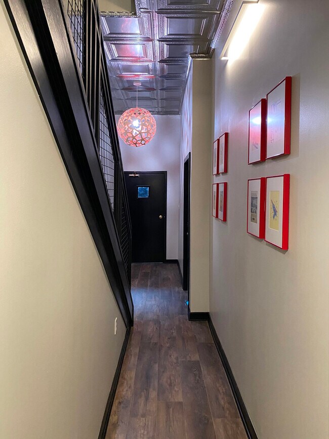 Pasillo del área común - 2416 E Carson St