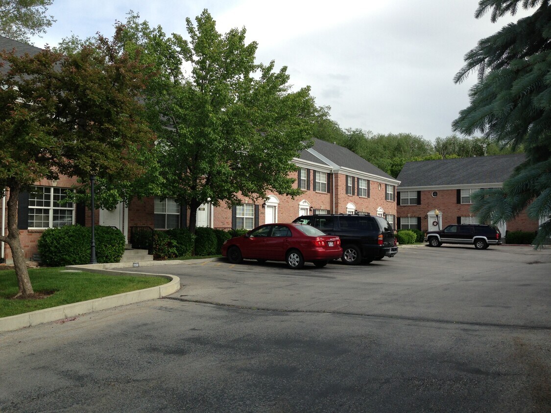 Foto principal - 1164 E Murray Holladay Rd