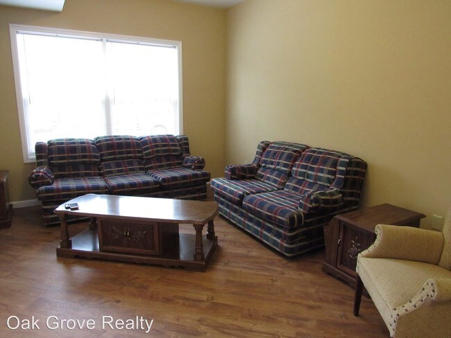 Building Photo - 5 br, 3 bath Room For Rent - 1132 School St