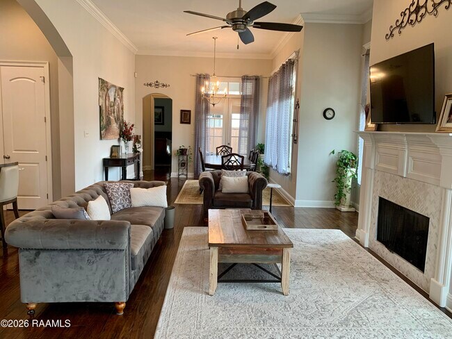 Foto del edificio - 200 Cypress View Dr