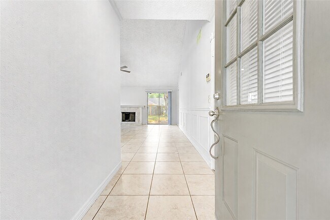 Building Photo - 21419 Park Orchard Dr