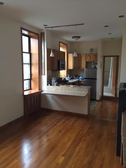 Building Photo - 414 W 53rd St