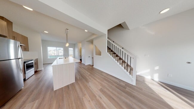 Photo du bâtiment - 787-787 Lewis Greens Dr NW