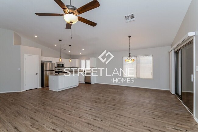 Foto del edificio - Charming 3 bedroom home in Surprise!