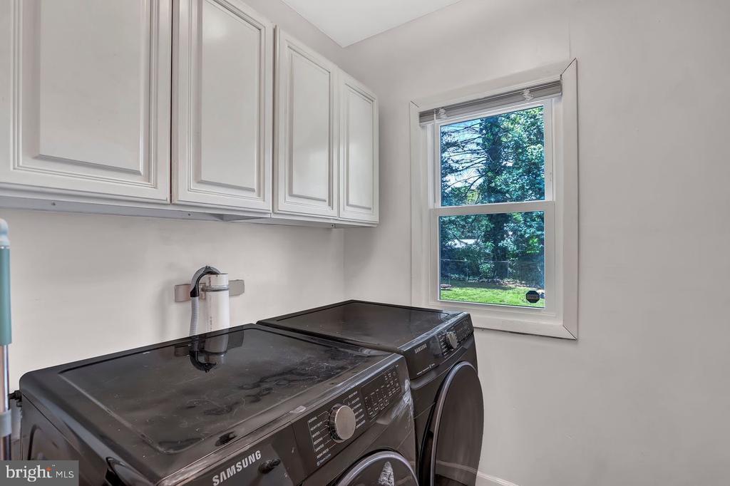 Primary Photo - 51 N Evergreen Ave