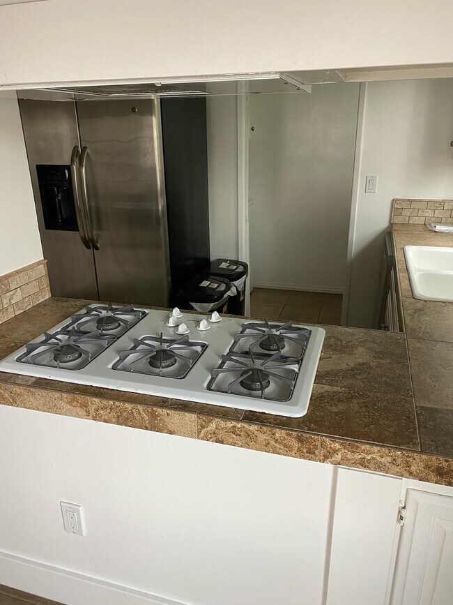 Kitchen - 1015 5th St