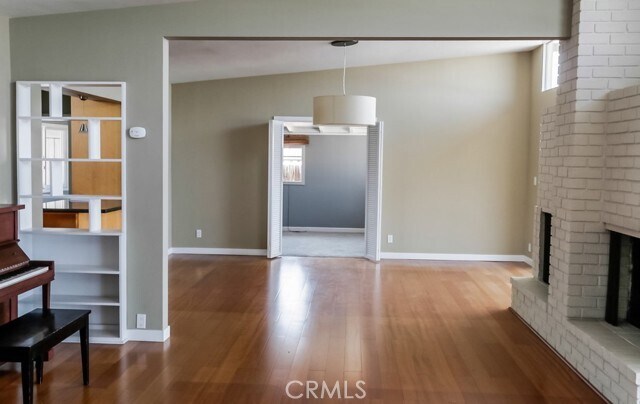 Foto del edificio - 475 Cliff Dr