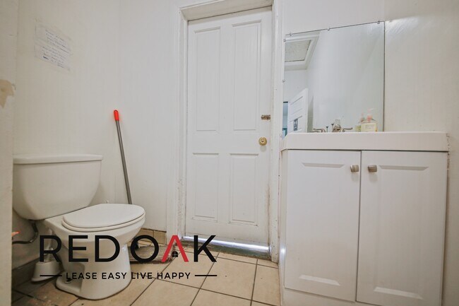 Foto del edificio - ~1 Month FREE~ Charming and Cozy Private R...