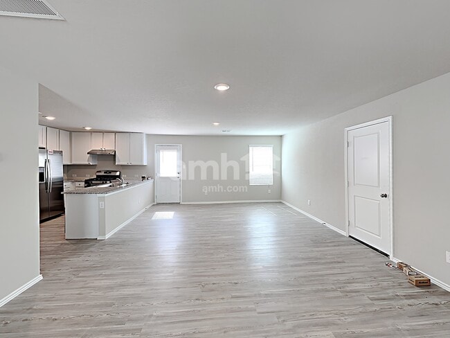 Building Photo - 10507 Varmus Dr