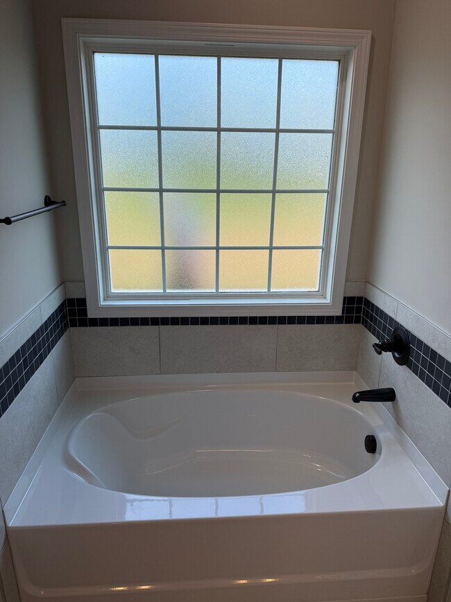 Foto del edificio - 1170 Gardenia Ln