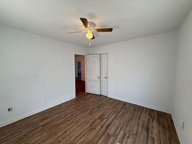 Foto del edificio - 709 E 14th St