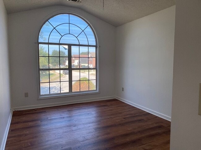 Building Photo - 2046 Boatswain Dr
