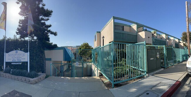 Building Photo - 450 Morse St