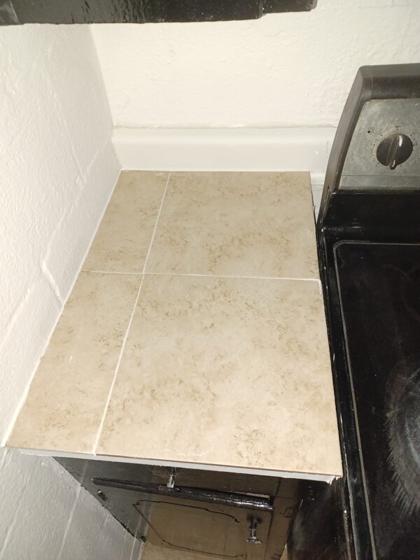 Foto del edificio - 906 E Lucas Ave