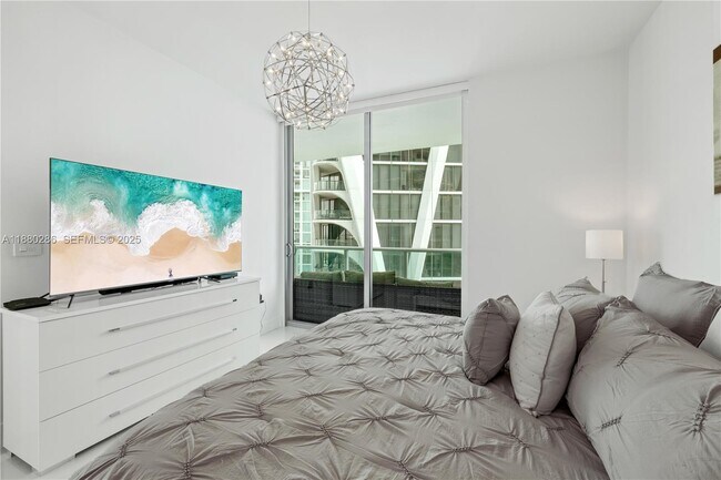 Foto del edificio - 900 Biscayne Blvd